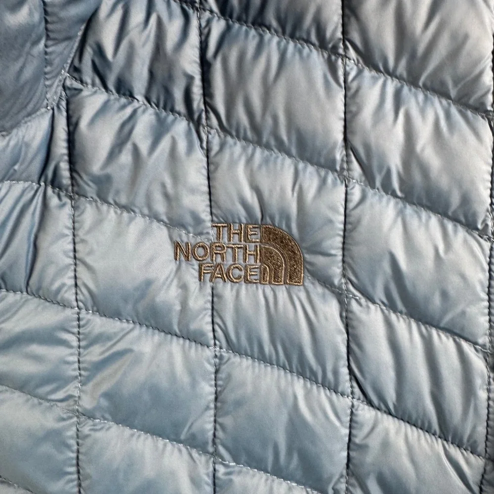 The North Face Mens ThermoBall Eco Quilted Puffer Jacket Blue Medium